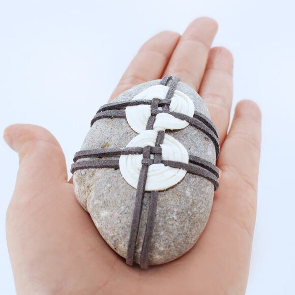 "Infinity " Zen stone.  Meditation rock. Hand wrapped river rock zen decor - Picture 1 of 6
